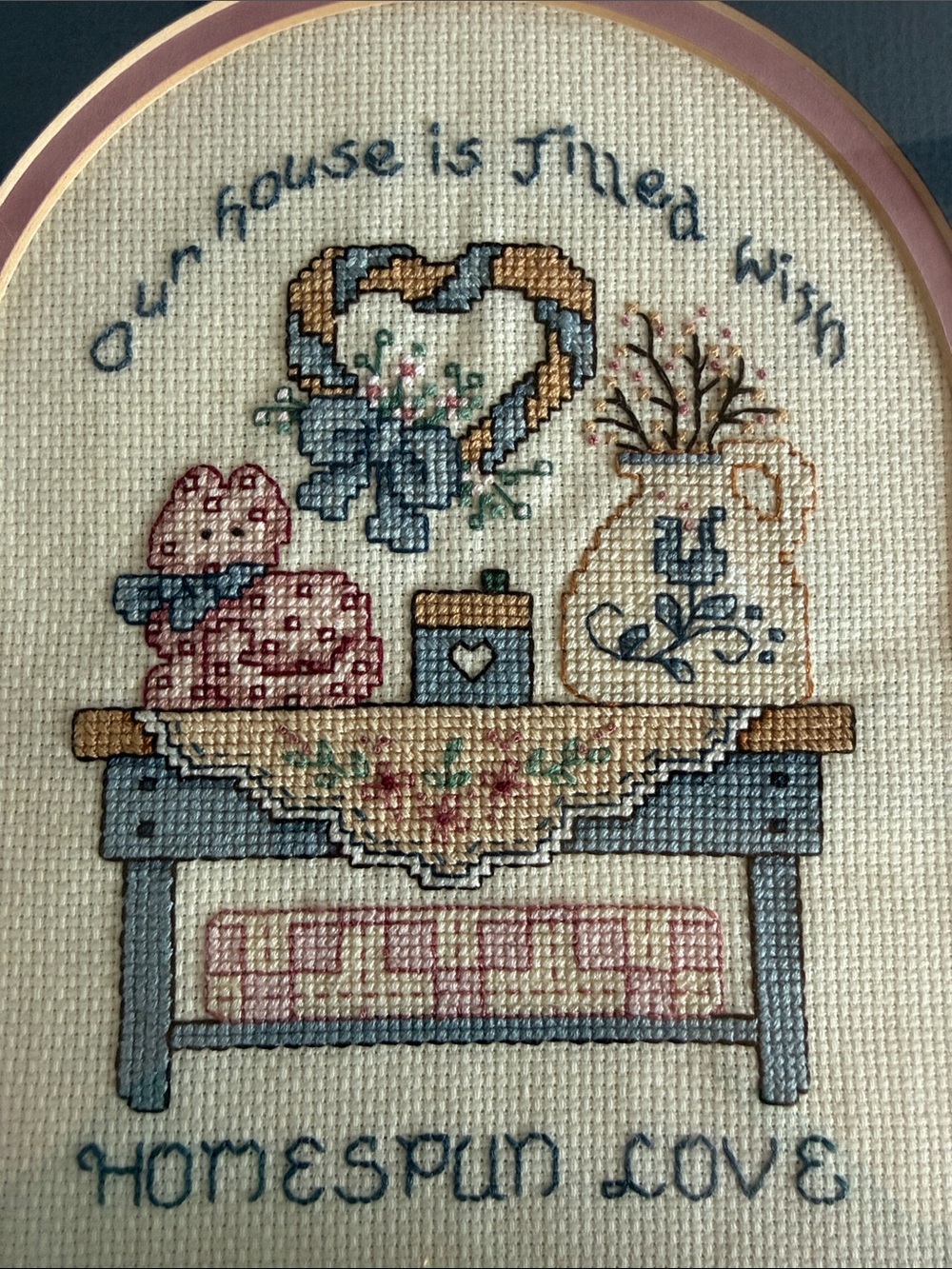 Vintage 1991 Framed Needlepoint Hand-Embroidered Sampler - Homespun Love - Picture 2 of 8